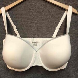 Vanity Fair White Adjustable Straps Underwire Womens Bra Size 36DD